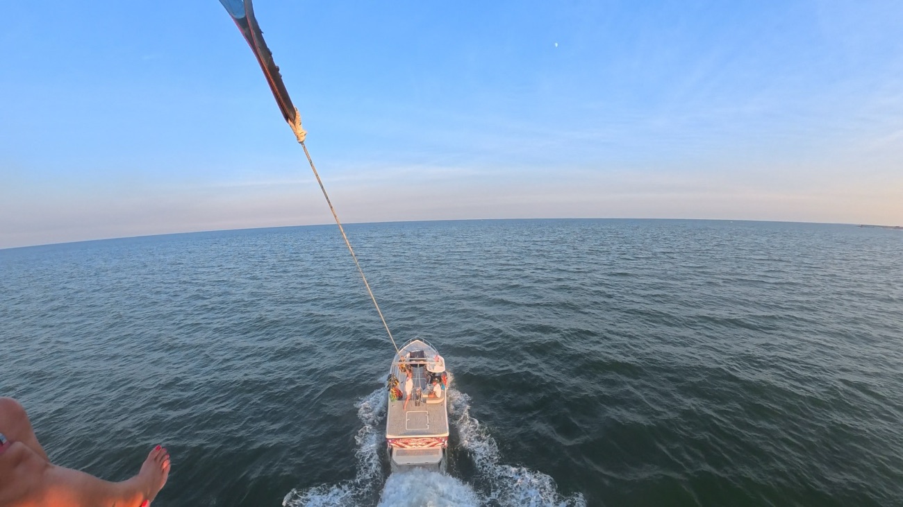 Why Trying New Things Is Scary — And How Parasailing in Ocean City, MD Taught Me That Fear Isn’t Real